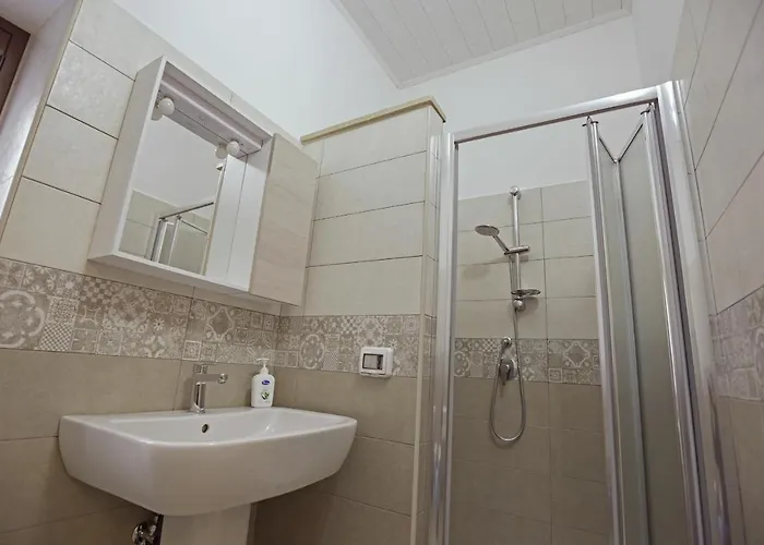 Alojamento de Acomodação e Pequeno-almoço Acquachiara 3*